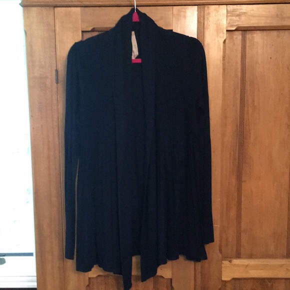 Anthropologie shawl collar top with smocked detail - Picture 9 of 10